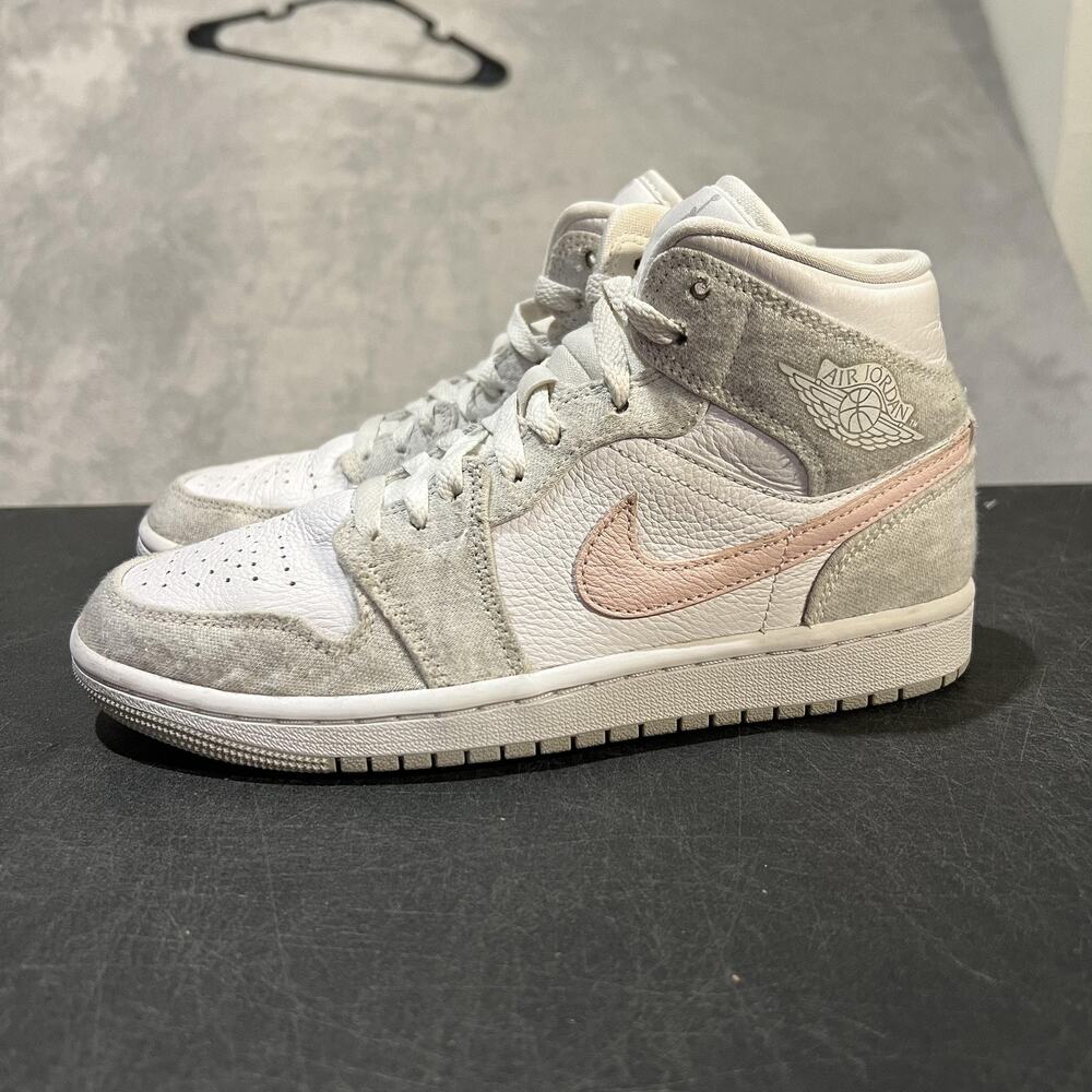 Nike Air Jordan 1 Mid SE Shoes Womens 7 Light Iron Ore Pink Gray DN4045-001 - Picture 3 of 9